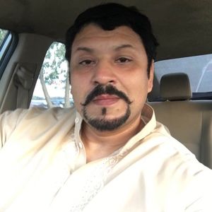 Meet your Posher, Amjid